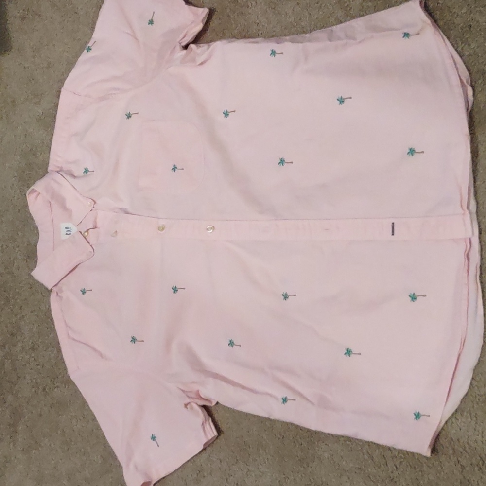 Gap Mens XL shirt light pink with Palm Tree embroidery detail, like new